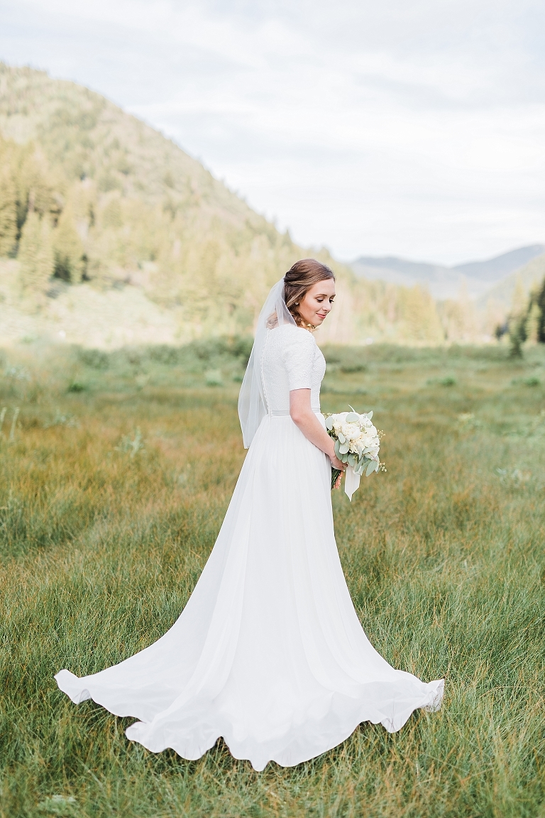 Bride and groom in the mountains