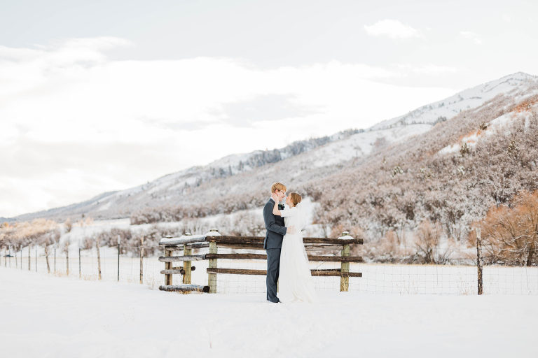 Pictures of bride and groom in the winter